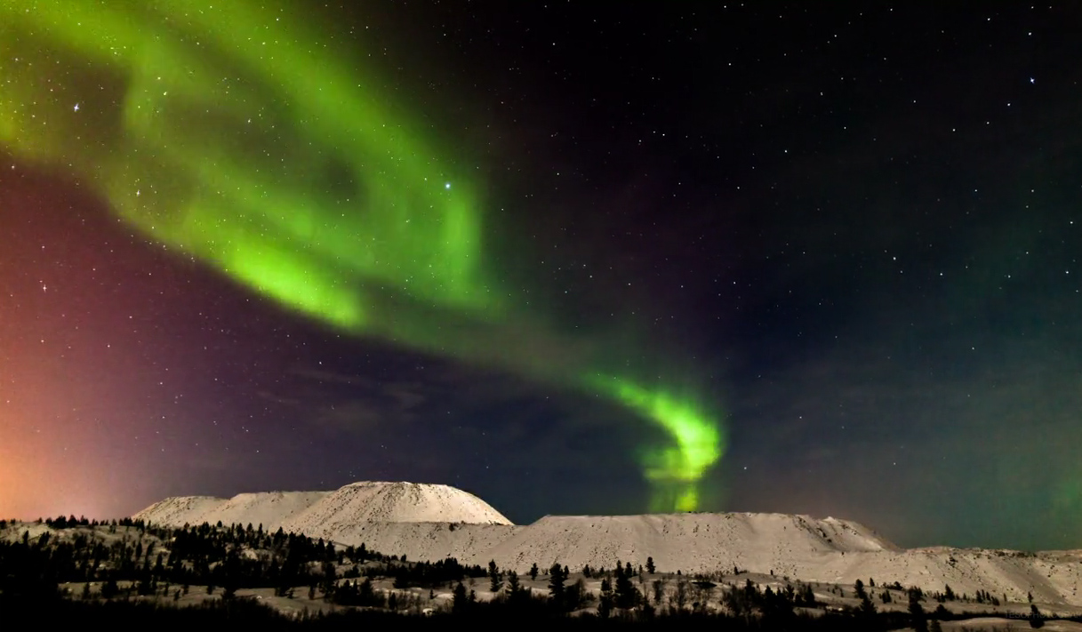 Solstice Sun Storm May Spark Dazzling Northern Lights Today